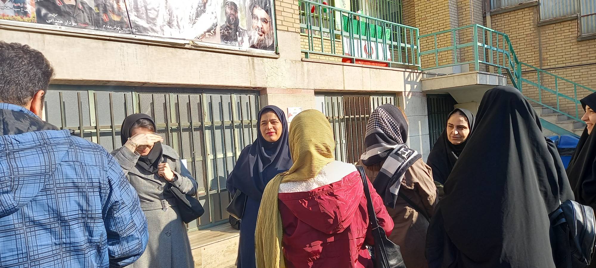 هنرستان فنی دختران